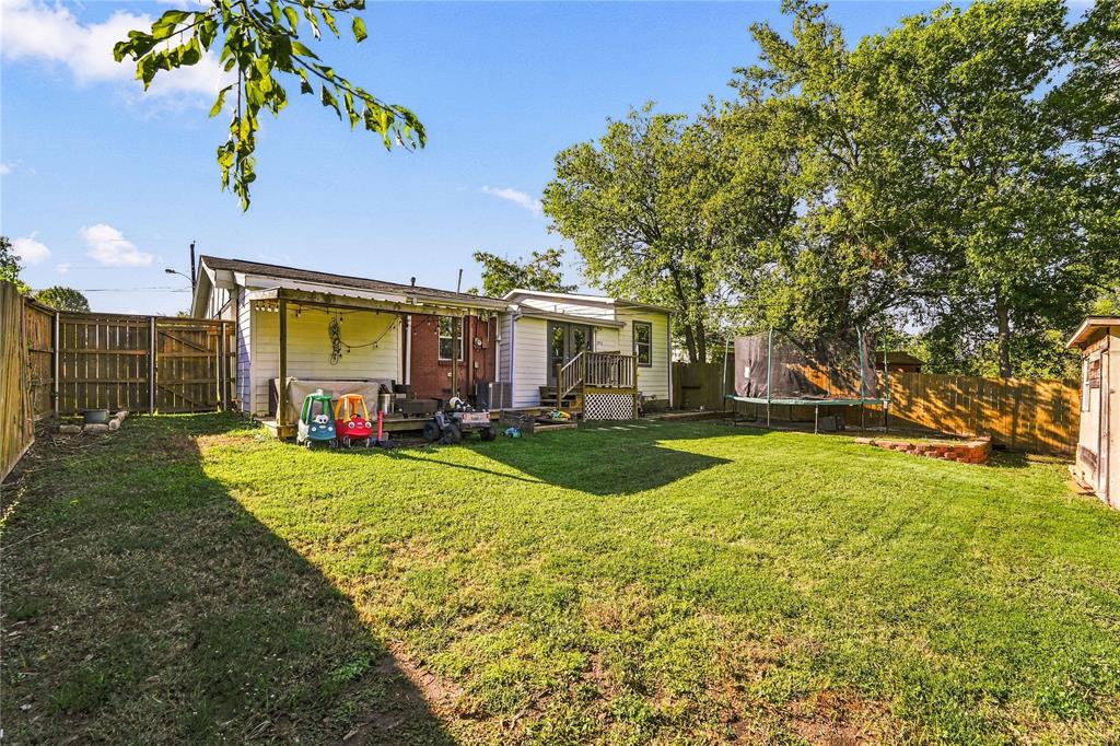 1812 Spring Lake Drive, Mesquite, TX 75149