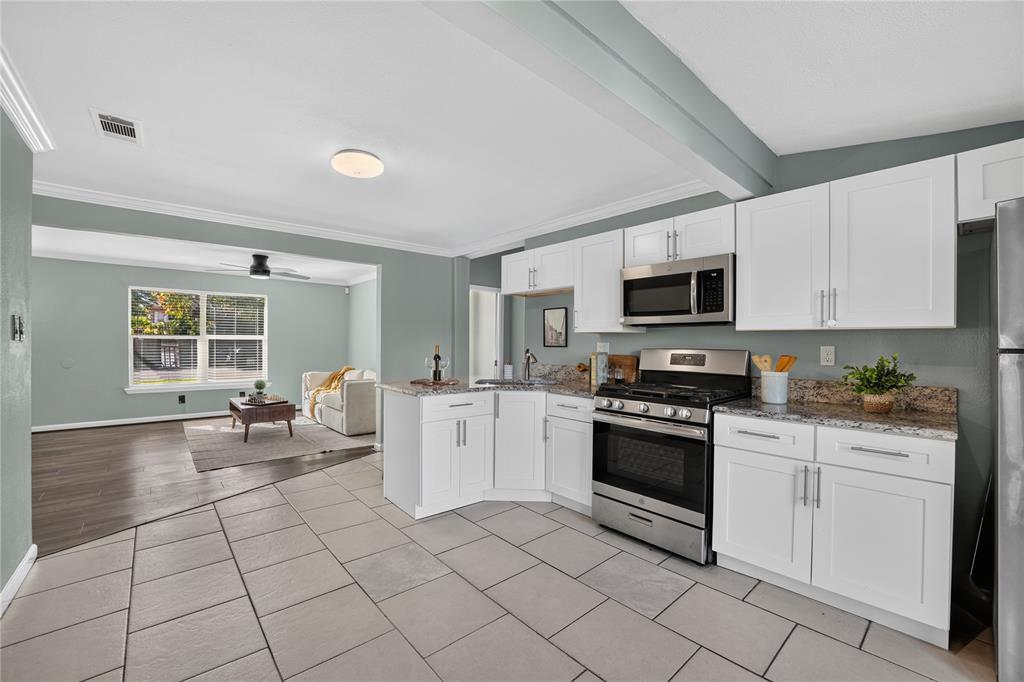 1812 Spring Lake Drive, Mesquite, TX 75149
