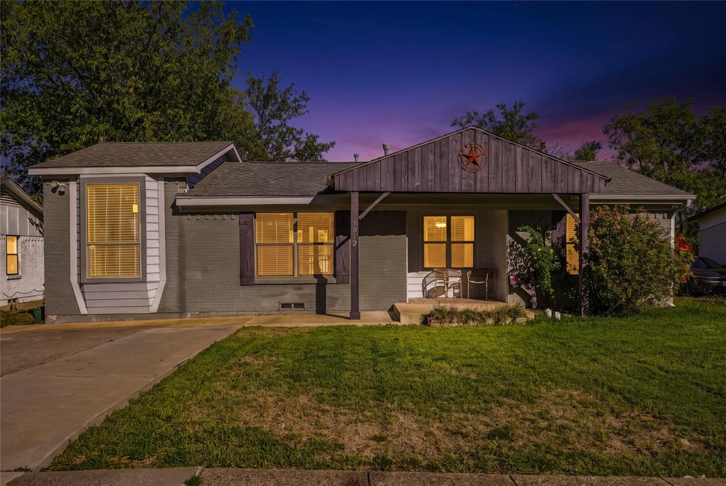 1812 Spring Lake Drive, Mesquite, TX 75149