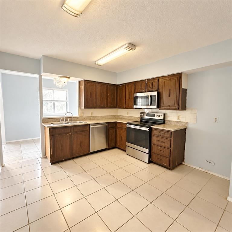 2705 Springlake Court, Irving, TX 75060
