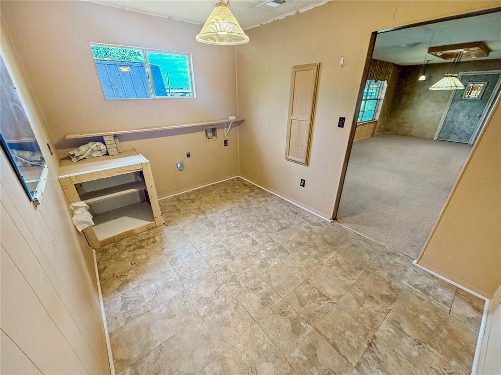 3901 Greenbrook Street, Granbury, TX 76048