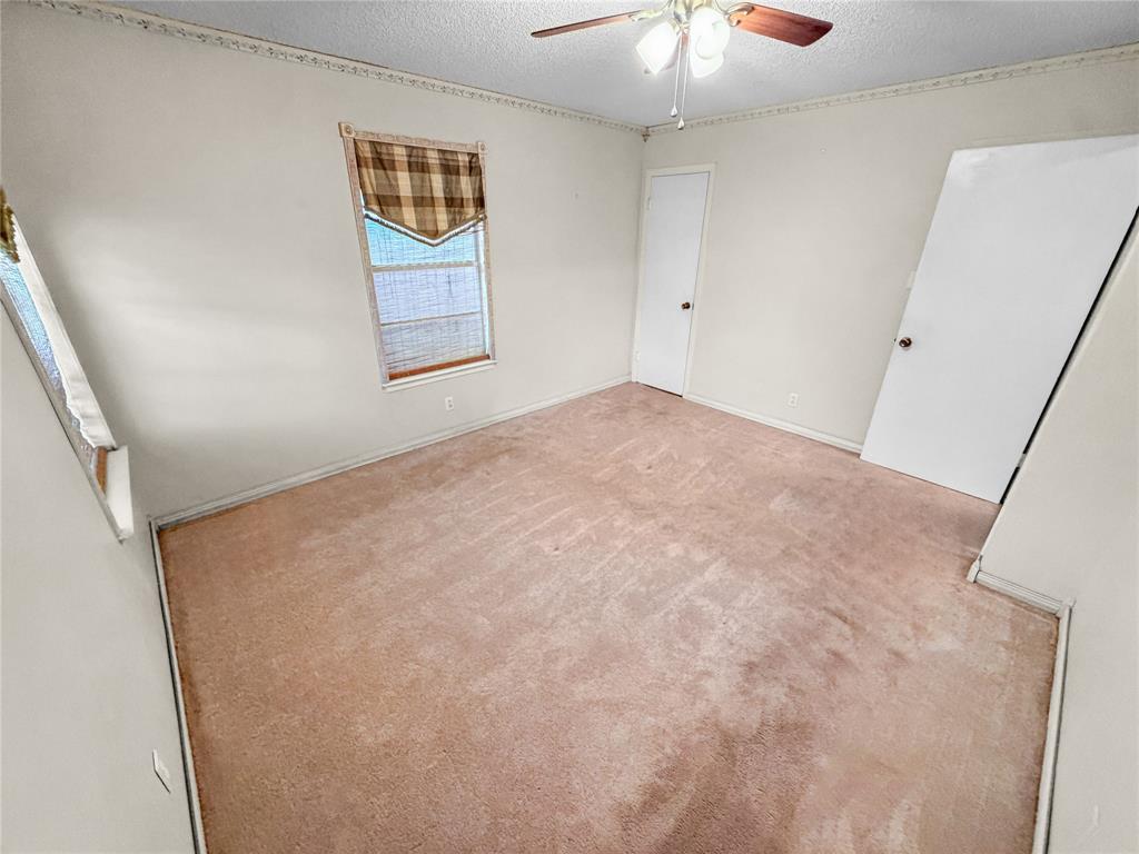 3901 Greenbrook Street, Granbury, TX 76048