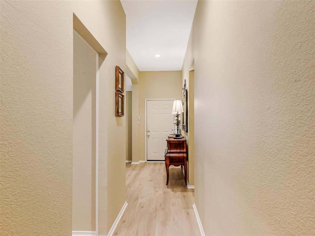 9021 Azinger Drive, Plano, TX 75025 9021 Azinger Drive, Plano, TX 75025