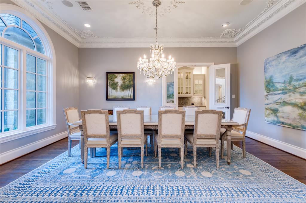6131 Park Lane, Dallas, TX 75225