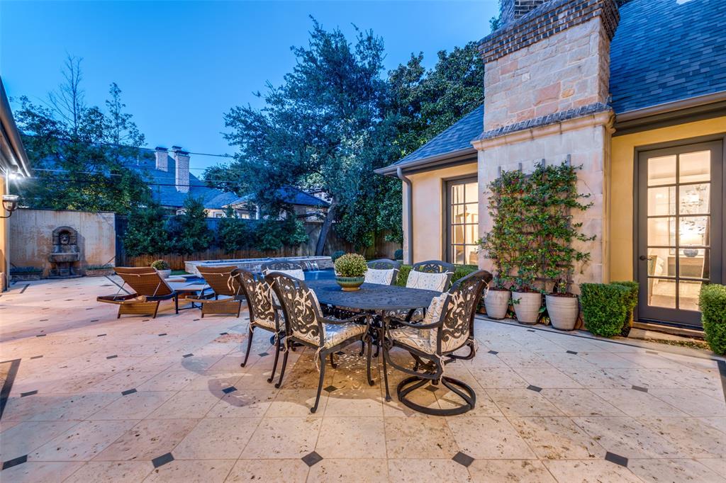 6131 Park Lane, Dallas, TX 75225