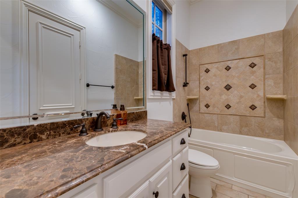 Secondary bathroom downstairs