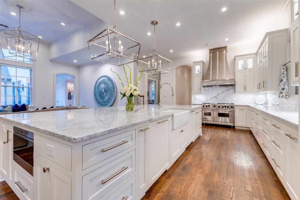 6131 Park Lane, Dallas, TX 75225