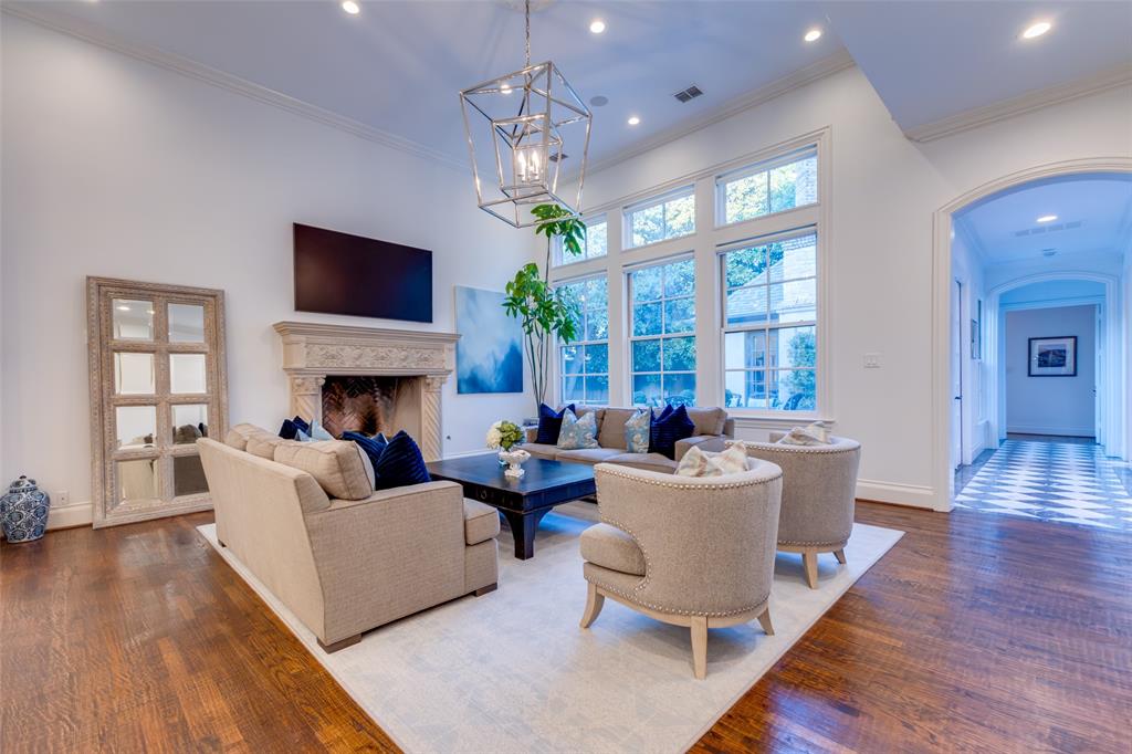 6131 Park Lane, Dallas, TX 75225