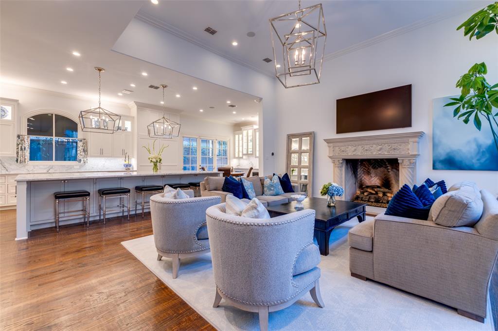 6131 Park Lane, Dallas, TX 75225