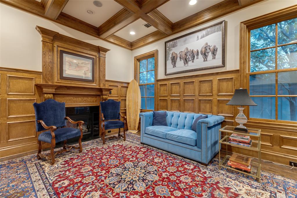 6131 Park Lane, Dallas, TX 75225