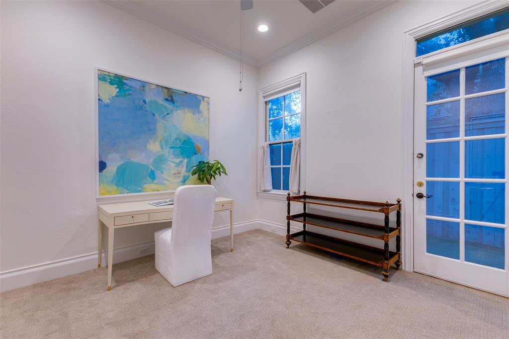 Split secondary bedroom, second office or studio downstairs