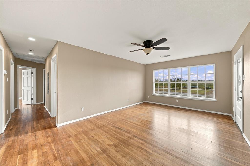2052 Blue Cut Road S, Moody, TX 76557