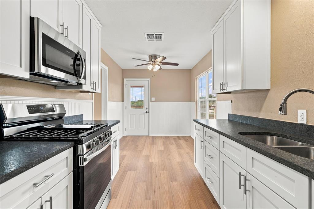 2052 Blue Cut Road S, Moody, TX 76557