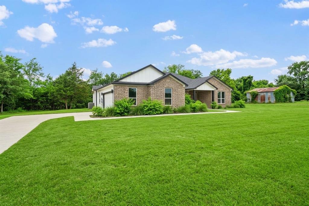646 County Road 4109, Greenville, TX 75401 646 County Road 4109, Greenville, TX 75401