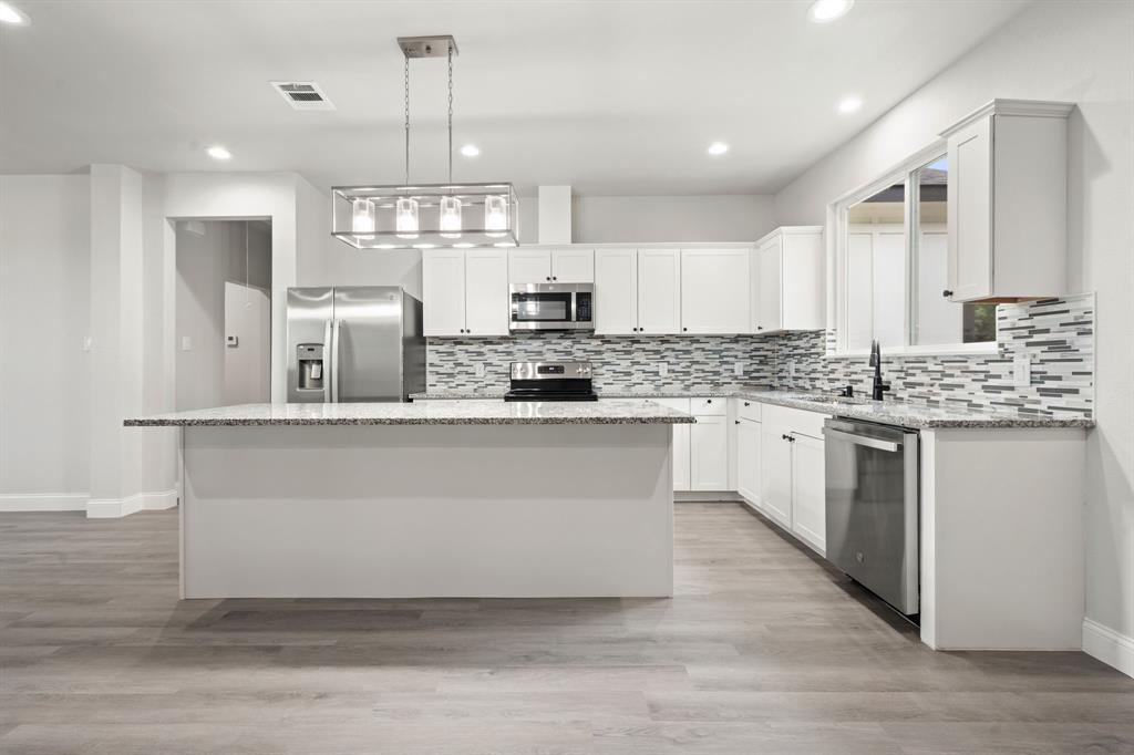 646 County Road 4109, Greenville, TX 75401 646 County Road 4109, Greenville, TX 75401