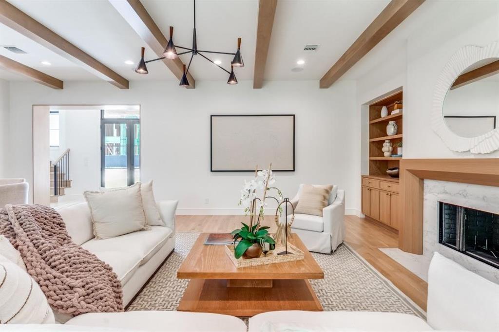 1622 Old Gate Lane, Dallas, TX 75218