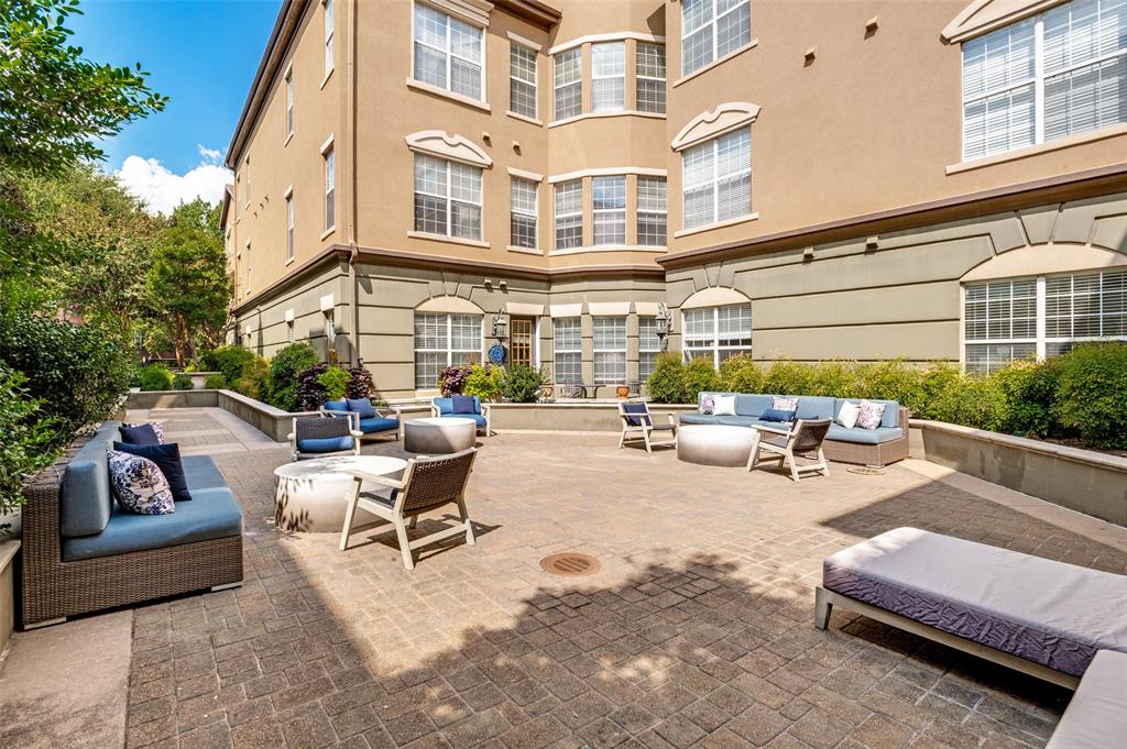 Community patio area Community patio area