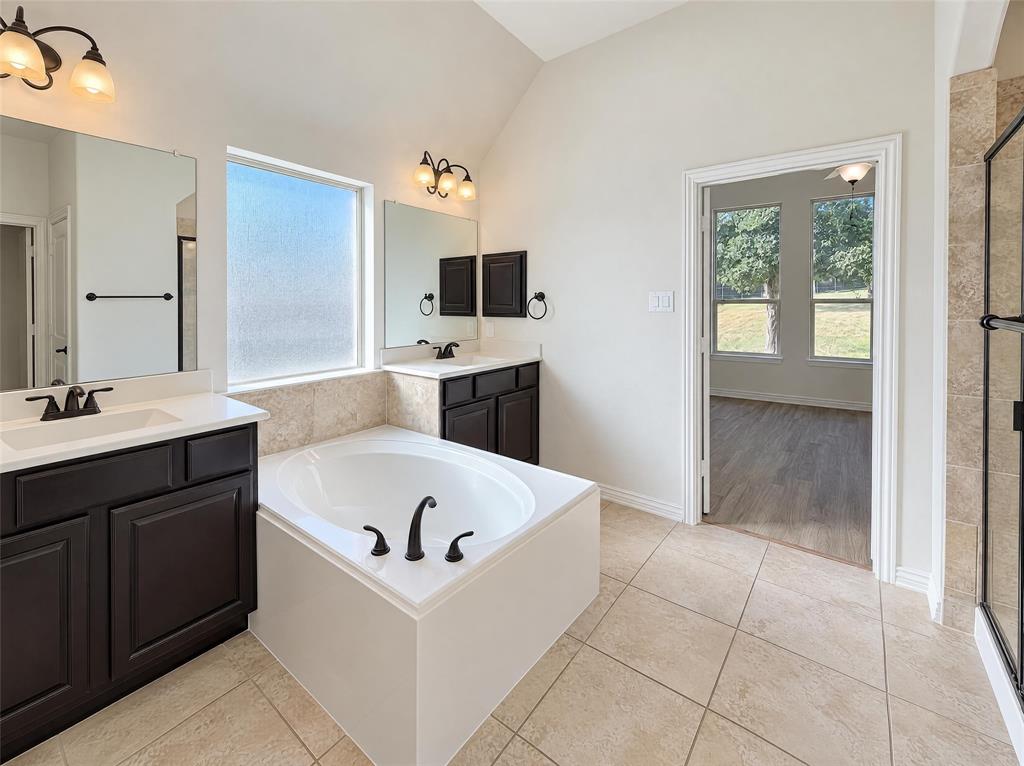6715 Winding Valley Trail, Rowlett, TX 75089