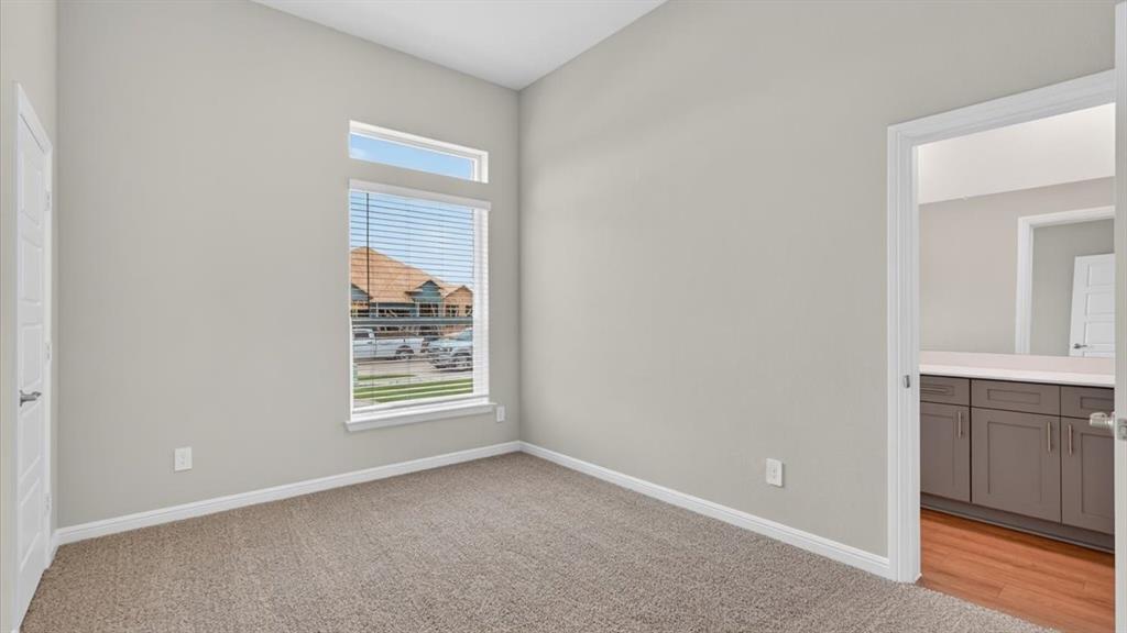 10413 SUNSET SHORE Drive, Grand Prairie, TX 76065