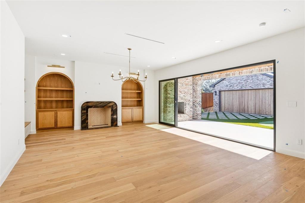 6860 Southridge Drive, Dallas, TX 75214
