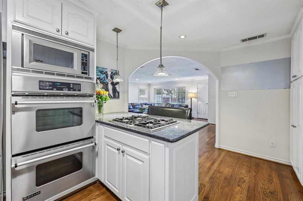 2110 Cooper Drive, Irving, TX 75061