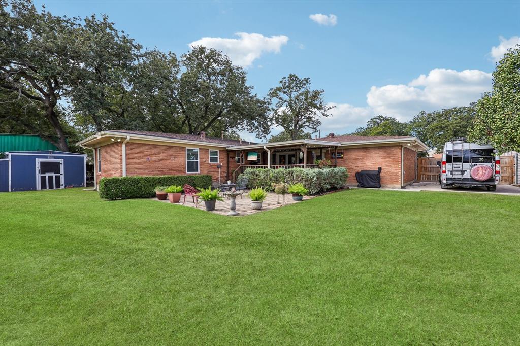 2110 Cooper Drive, Irving, TX 75061