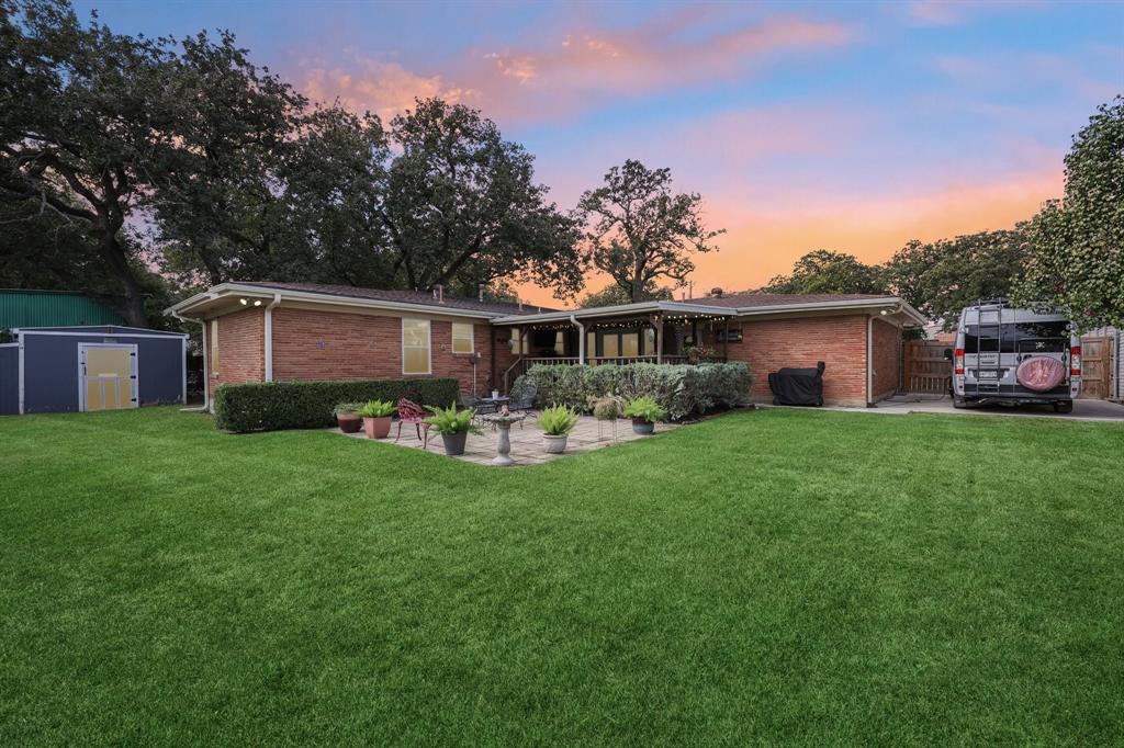 2110 Cooper Drive, Irving, TX 75061