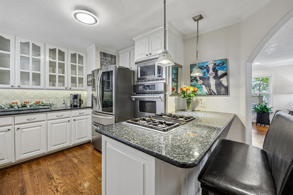 2110 Cooper Drive, Irving, TX 75061