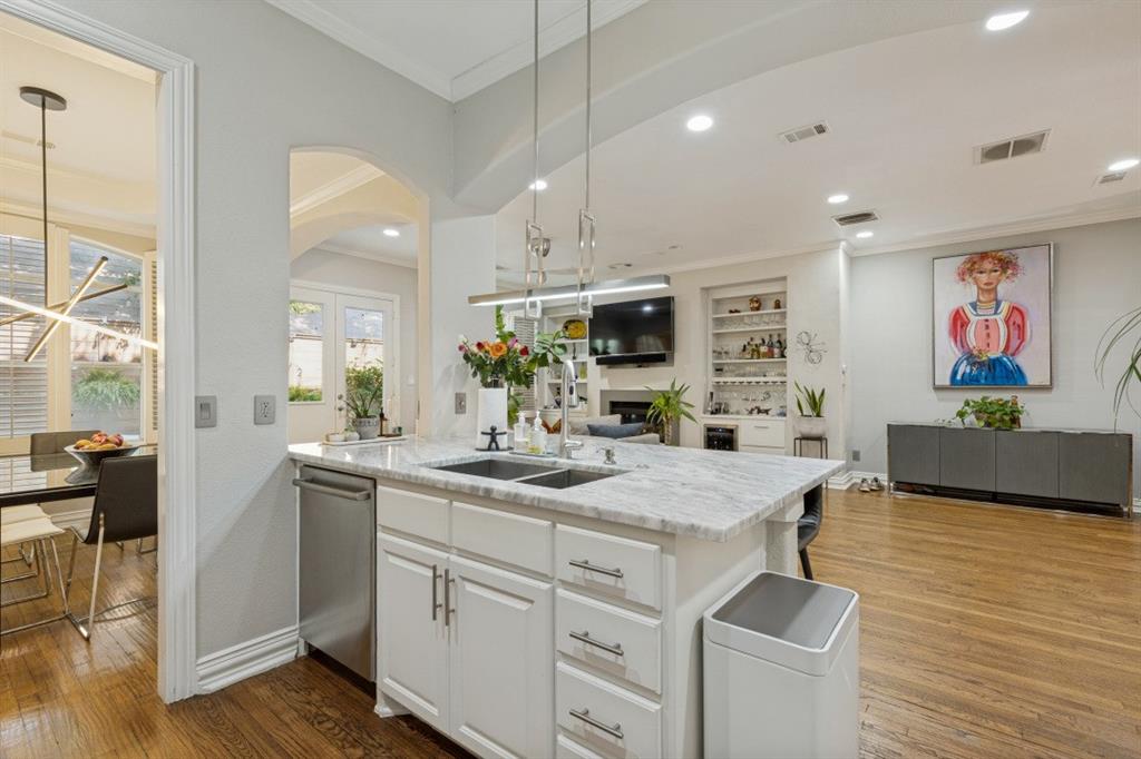 3320 Blackburn Street, Dallas, TX 75204