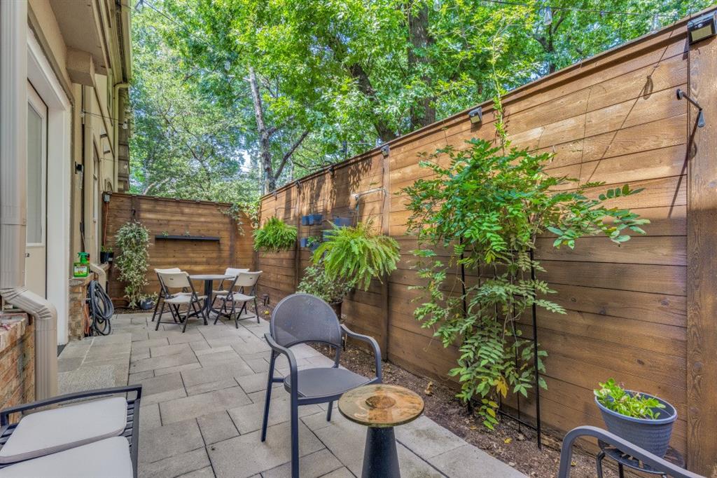 3320 Blackburn Street, Dallas, TX 75204