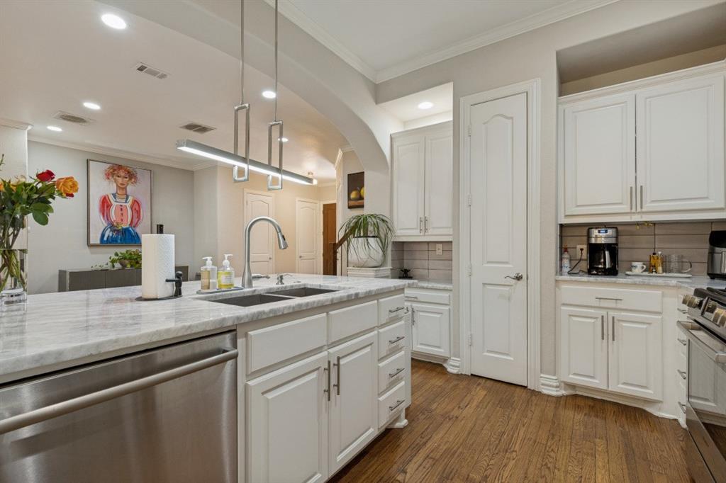 3320 Blackburn Street, Dallas, TX 75204