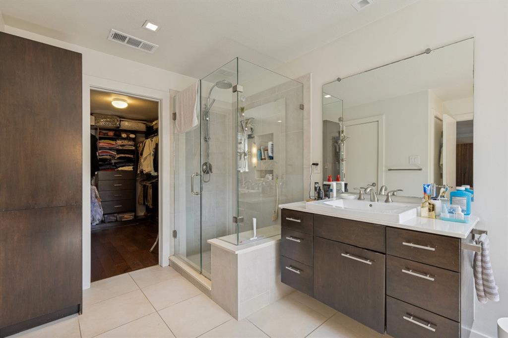 3320 Blackburn Street, Dallas, TX 75204