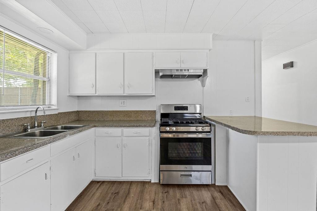 2251 Cambridge Drive, Irving, TX 75061
