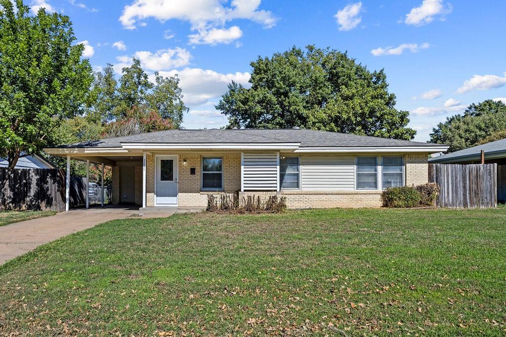 2251 Cambridge Drive, Irving, TX 75061