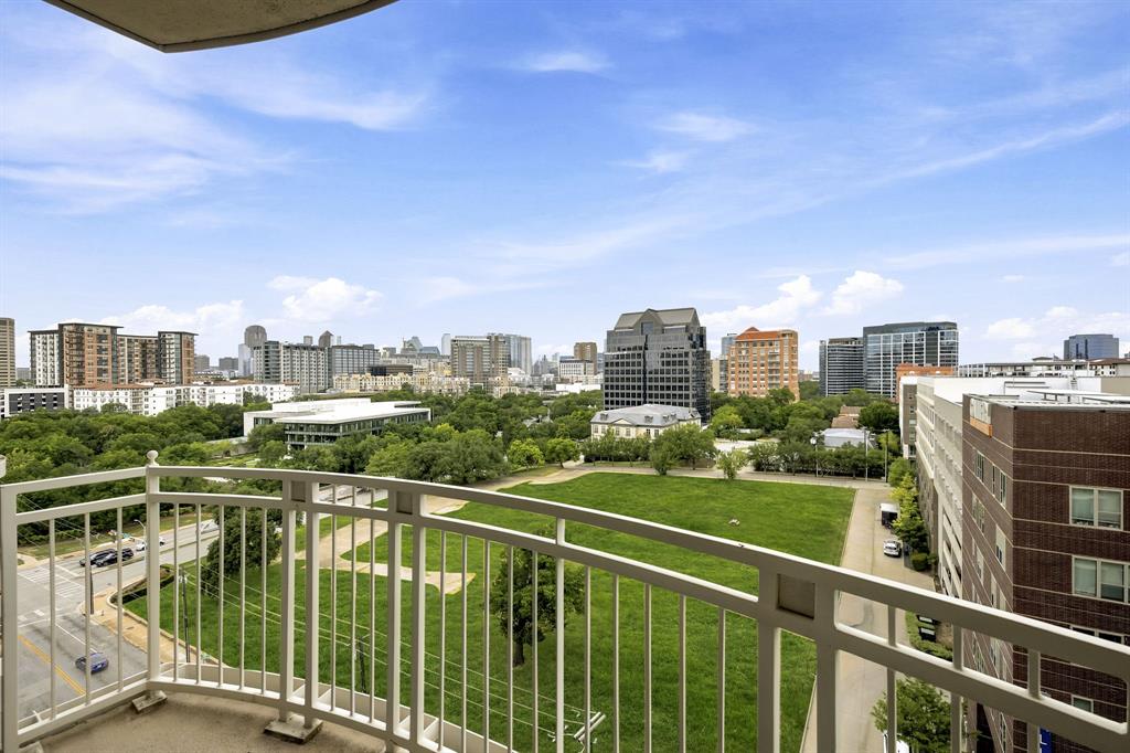 One of the few units with unobstructed views of downtown