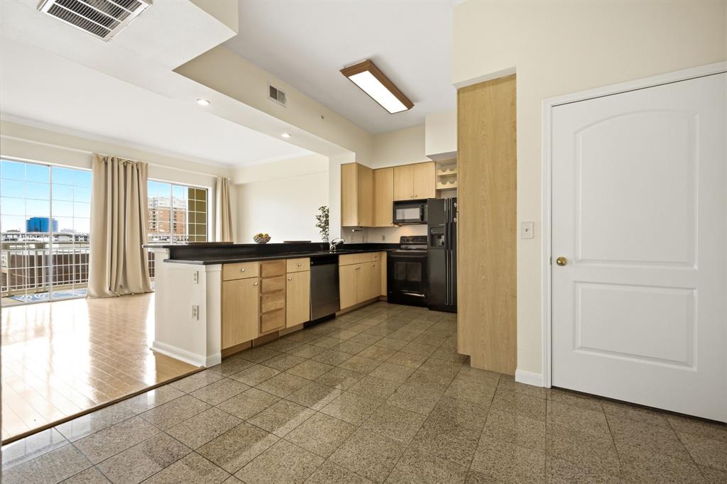 3225 Turtle Creek Boulevard, #810, Dallas, TX 75219
