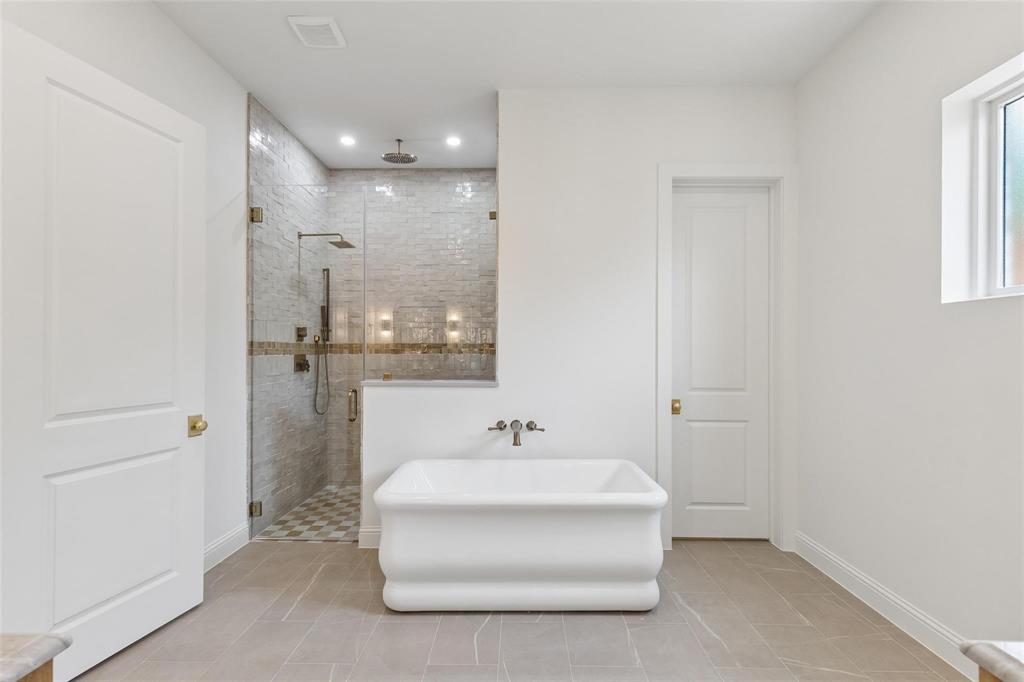 6729 Ravendale Lane, Dallas, TX 75214