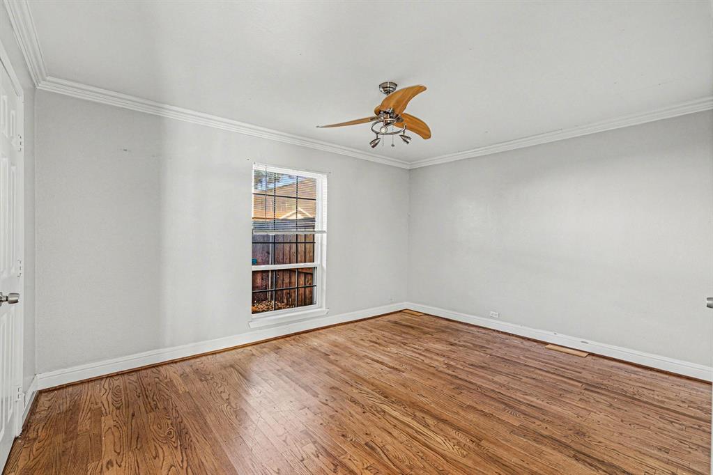 5222 Fleetwood Oaks Avenue, #111, Dallas, TX 75235