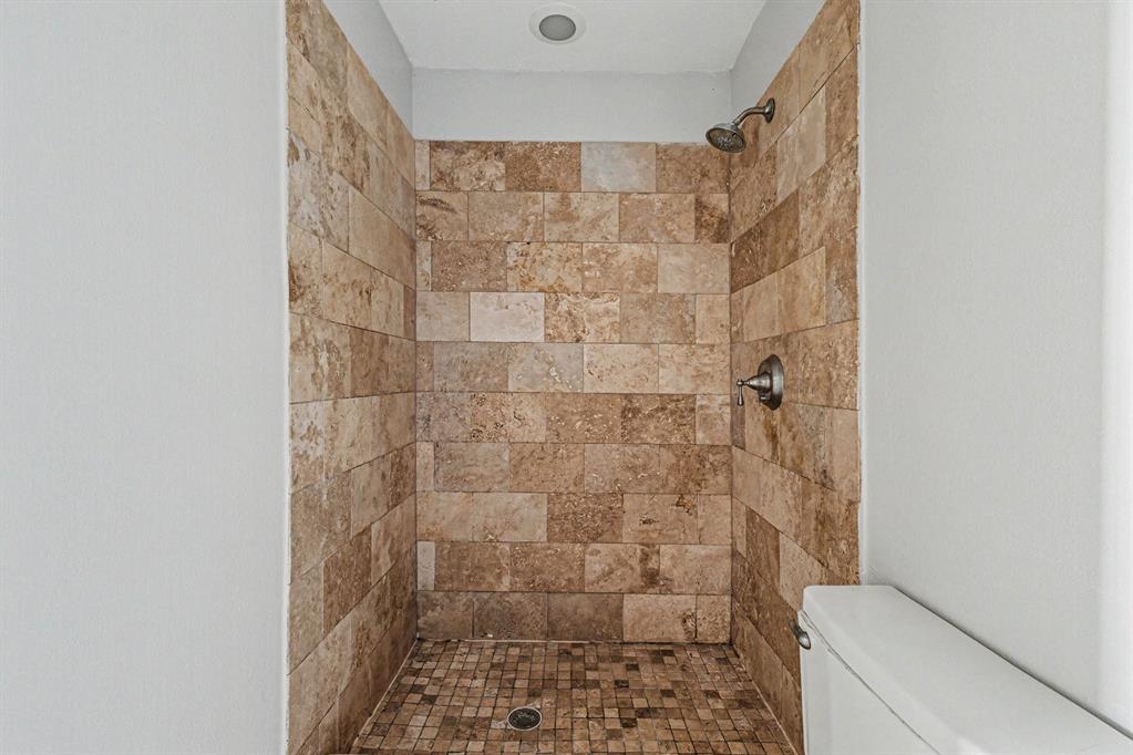 5222 Fleetwood Oaks Avenue, #111, Dallas, TX 75235