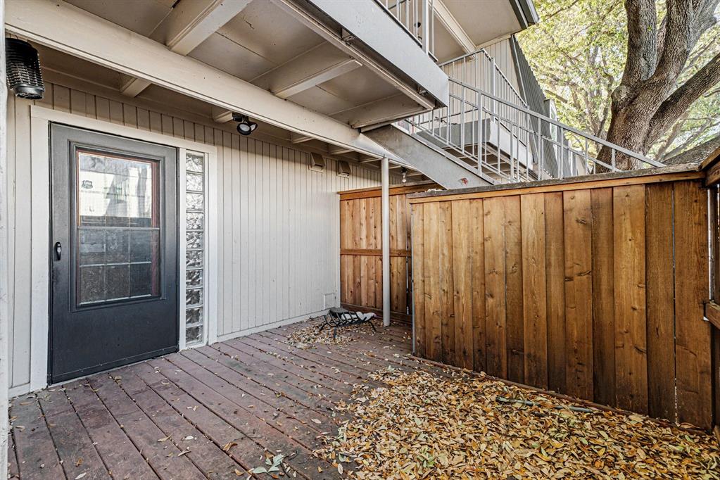 5222 Fleetwood Oaks Avenue, #111, Dallas, TX 75235