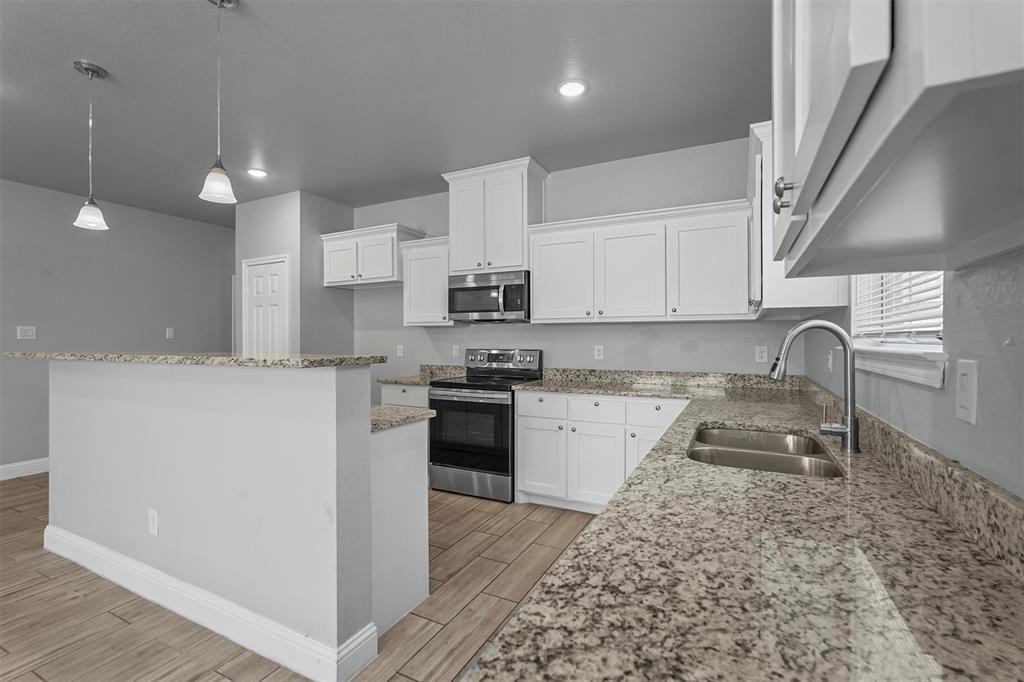 1804 Cleveland, Greenville, TX 75401