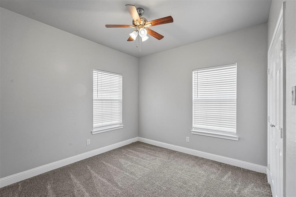 1804 Cleveland, Greenville, TX 75401