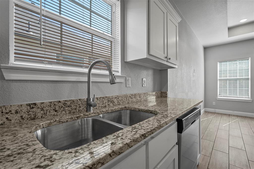 1804 Cleveland, Greenville, TX 75401