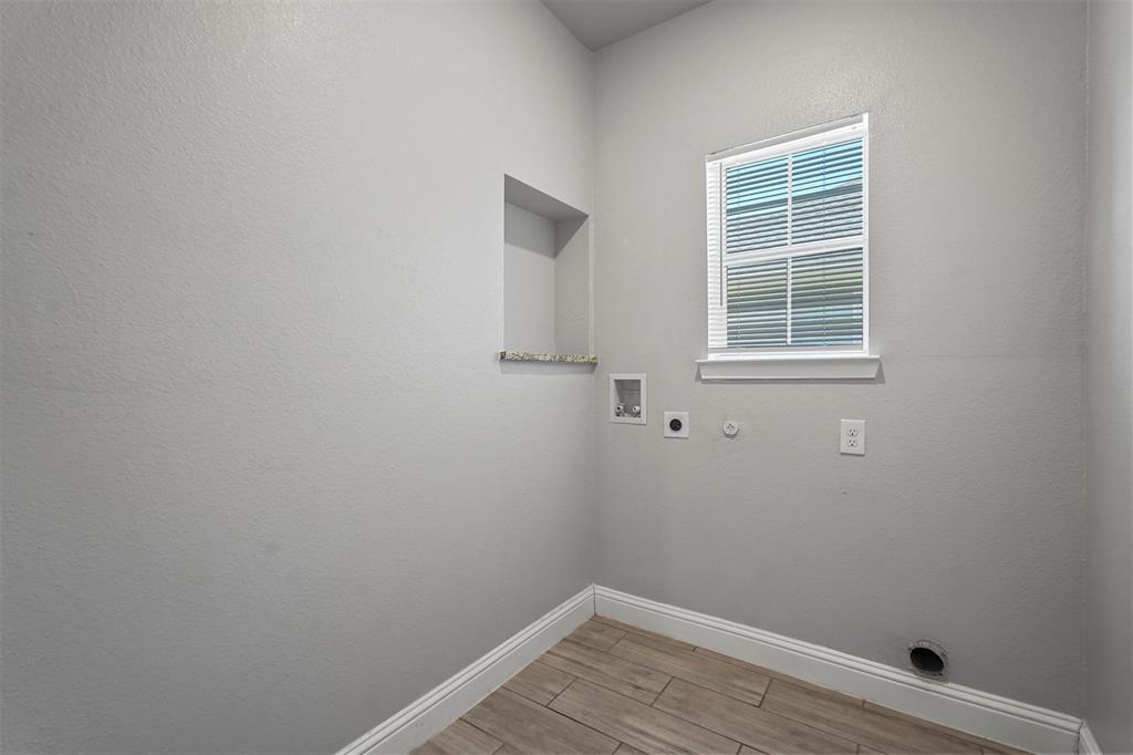 1804 Cleveland, Greenville, TX 75401