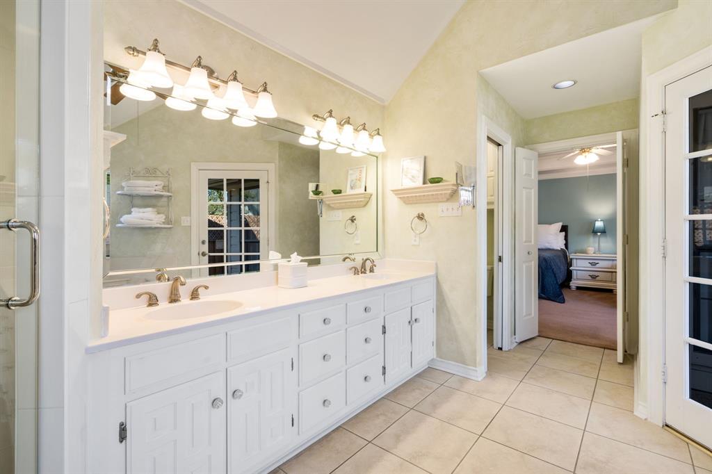 7130 Abrams Road, Dallas, TX 75231