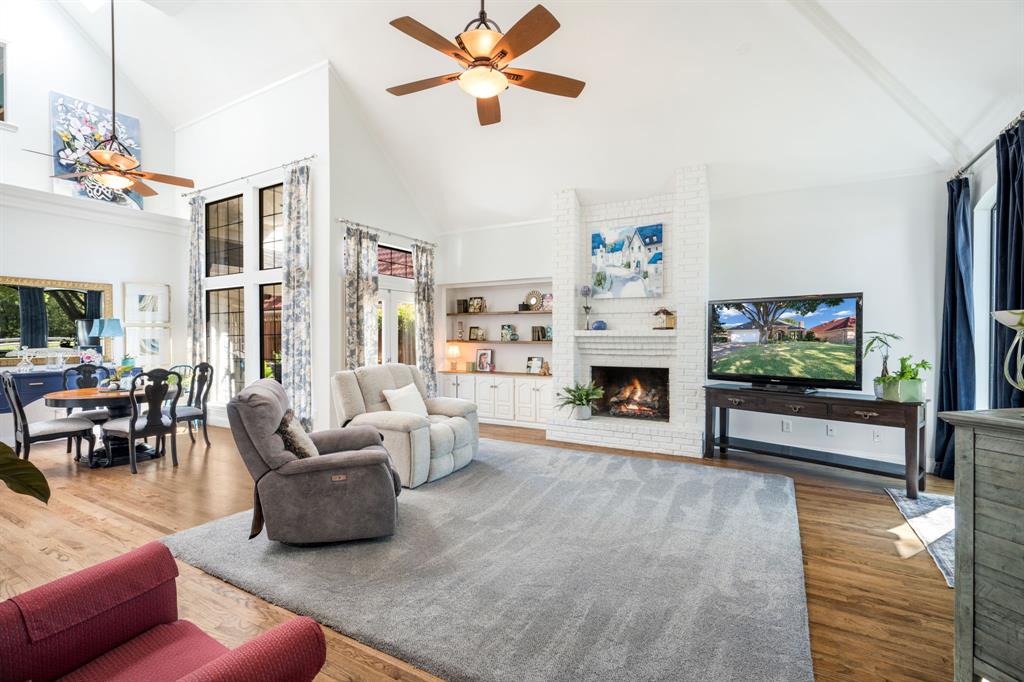 great roomwith fireplace and built ins great roomwith fireplace and built ins