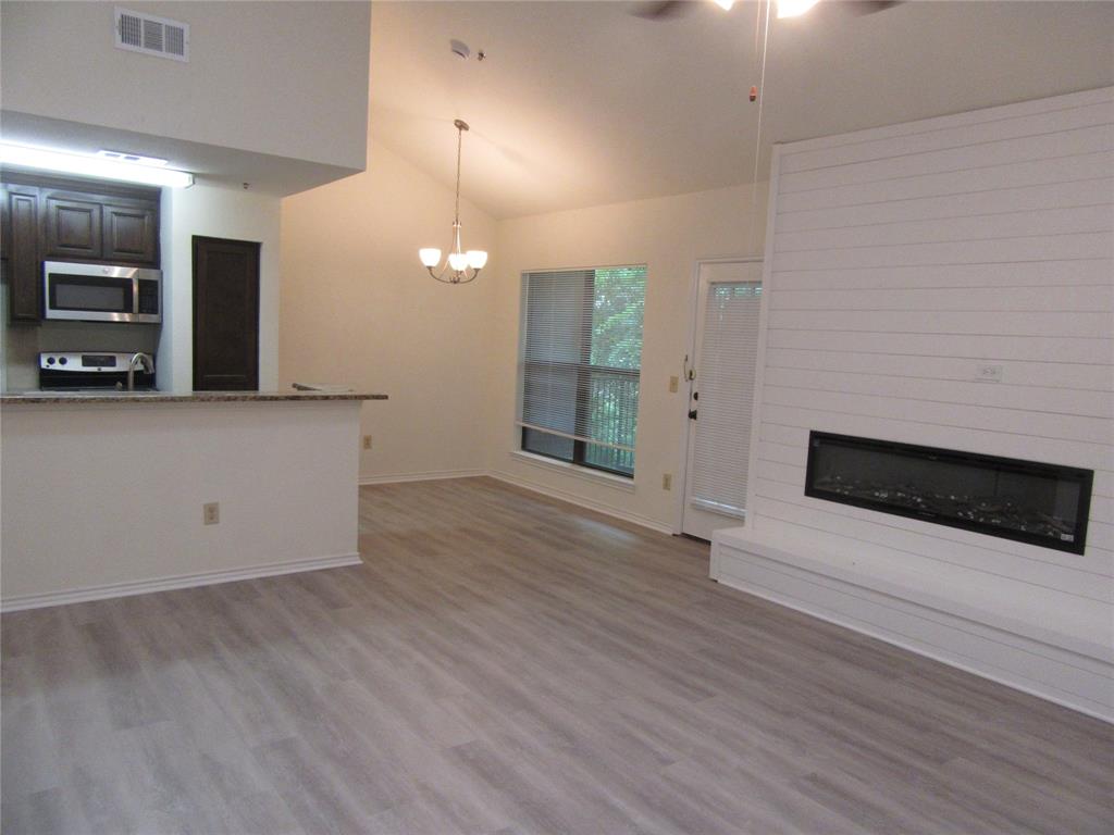 7522 Holly Hill Drive, #18, Dallas, TX 75231 7522 Holly Hill Drive, #18, Dallas, TX 75231