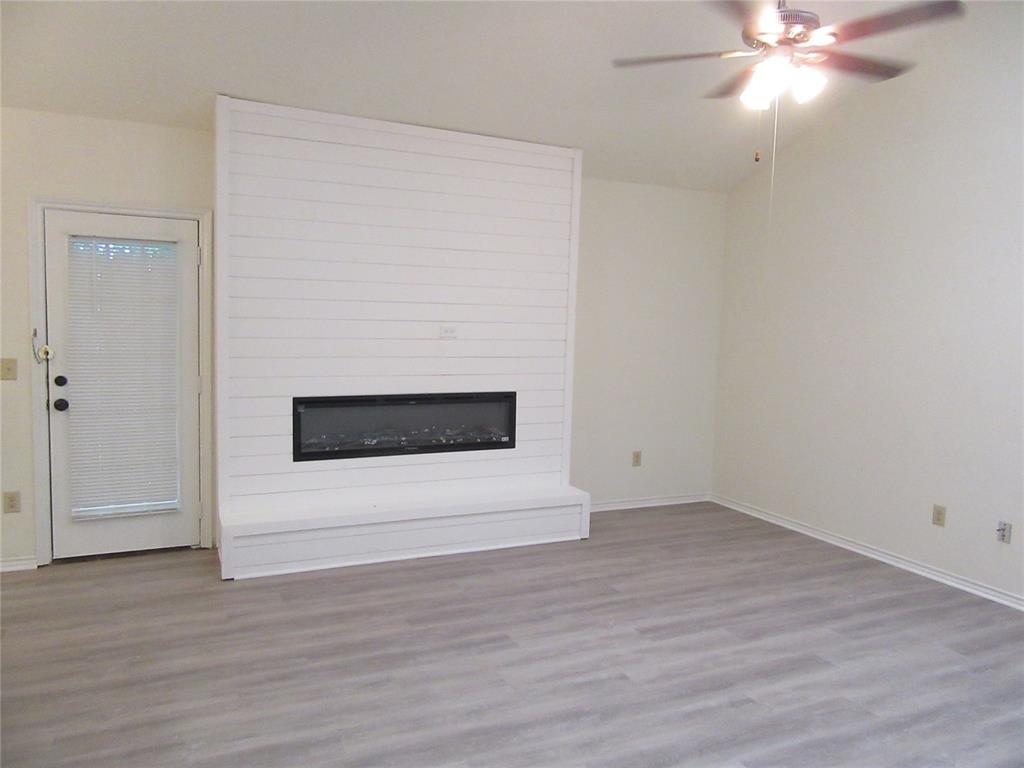 7522 Holly Hill Drive, #18, Dallas, TX 75231 7522 Holly Hill Drive, #18, Dallas, TX 75231