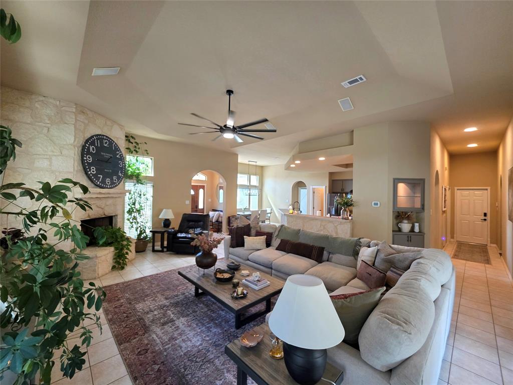 558 Mystic Shores Boulevard, Spring Branch, TX 78070