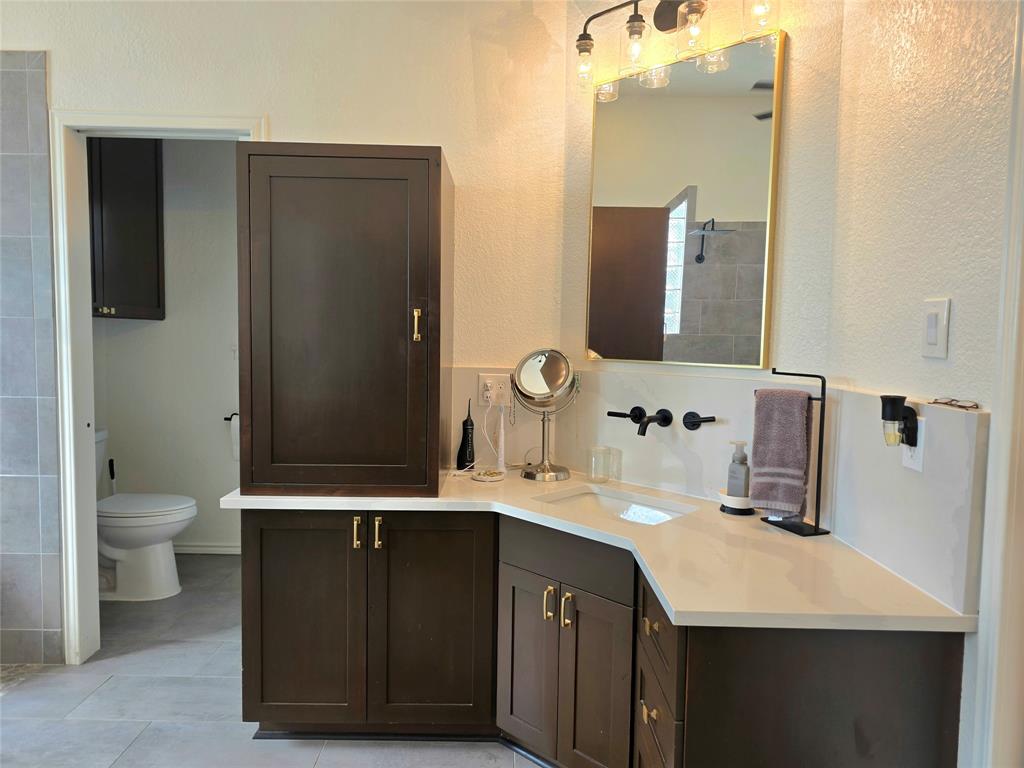558 Mystic Shores Boulevard, Spring Branch, TX 78070